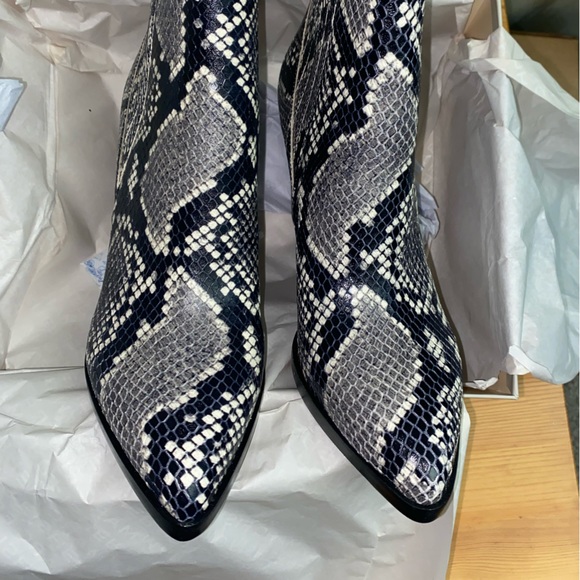 Marc fisher Alva snake boots - Picture 1 of 9